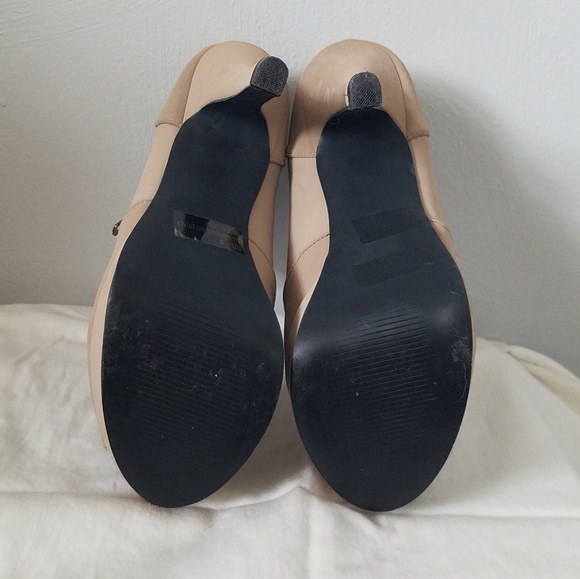 Shoes - Picture 3 of 3